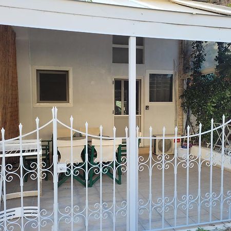 Lefkada Center Apartments Bagian luar foto